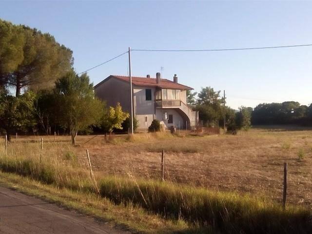 Rustico in vendita a Unione di Comuni Montani Colline del Fiora, Manciano