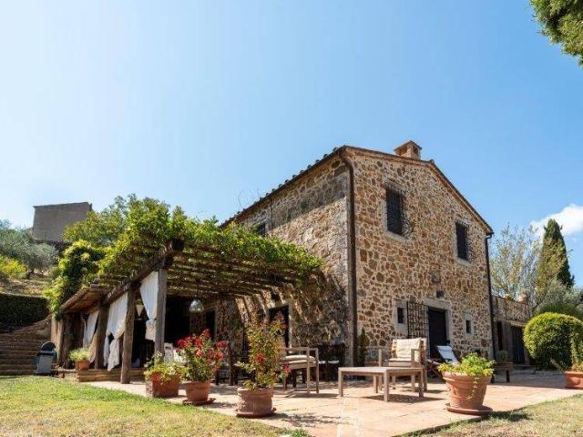 Rustico in vendita a Unione di Comuni Montani Colline del Fiora, Manciano