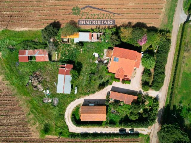 Rustico in vendita a Unione di Comuni Montani Colline del Fiora, Manciano