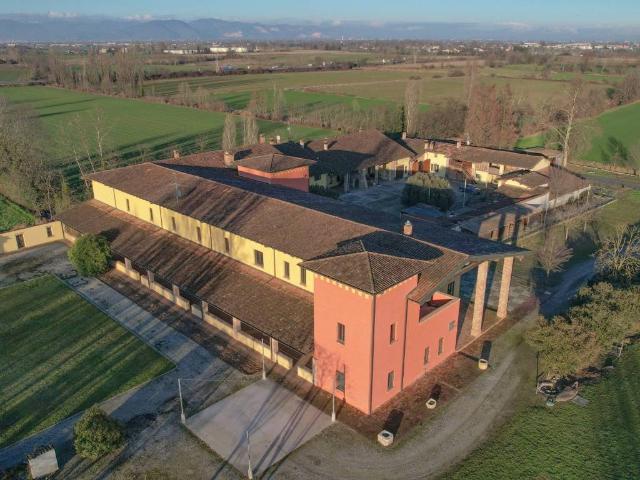 Rustico in vendita a Manerbio, Lombardia
