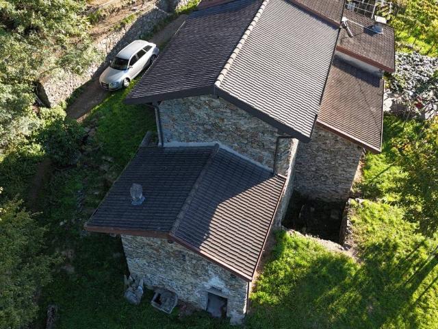 Rustico in vendita a Cino, Lombardia