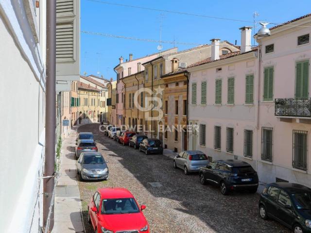 Rustico in vendita a Valletta Paiolo, San Giorgio Di Mantova