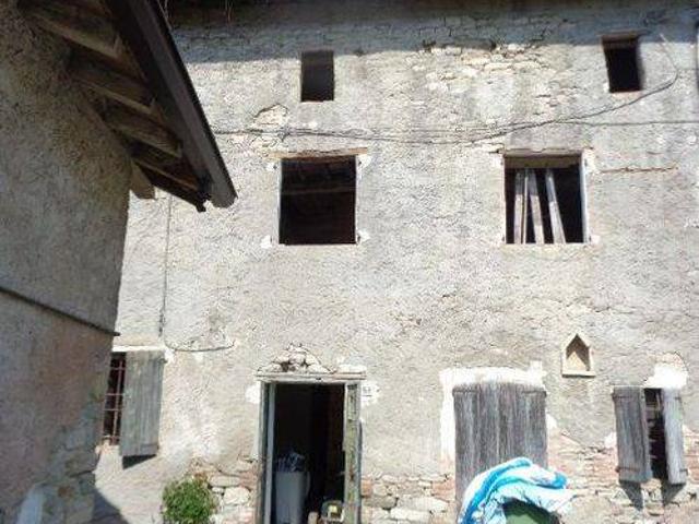 Rustico in vendita a Unione dei comuni del Distretto Ceramico, Maranello