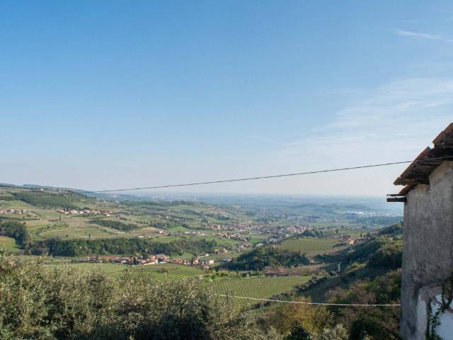 Rustico in vendita a Marano Di Valpolicella, Veneto