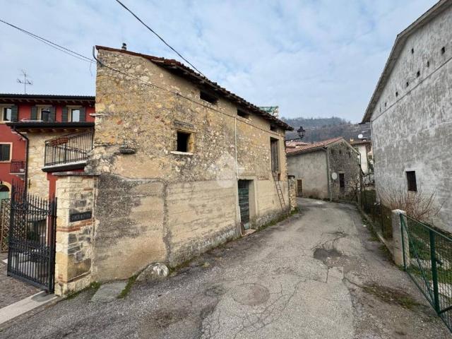 Rustico in vendita a Marano Di Valpolicella, Veneto