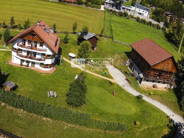 Rustico in vendita a Marebbe, Trentino-Alto Adige/Südtirol