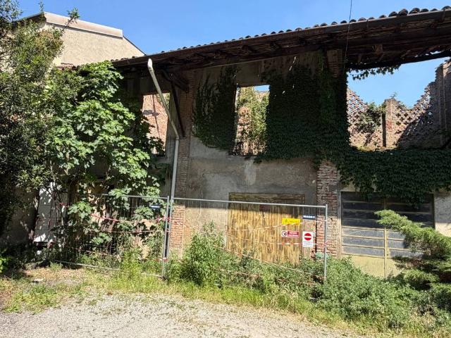 Rustico in vendita a Mariano Comense, Lombardia