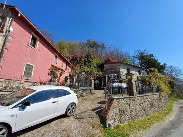 Rustico in vendita a Marliana, Toscana