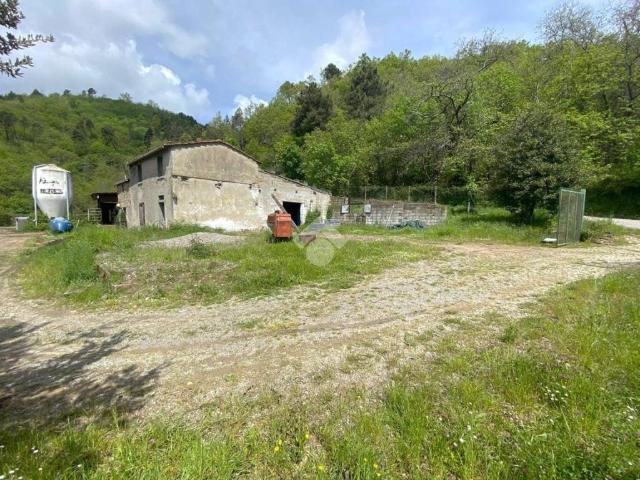 Rustico in vendita a Marliana, Toscana