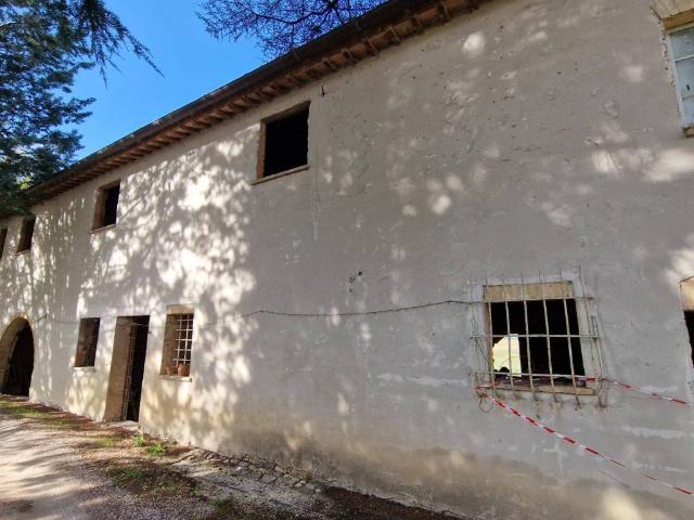 Rustico in vendita a Marsciano, Umbria