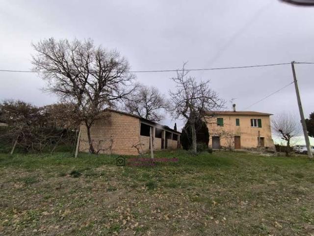 Rustico in vendita a Marsciano, Umbria