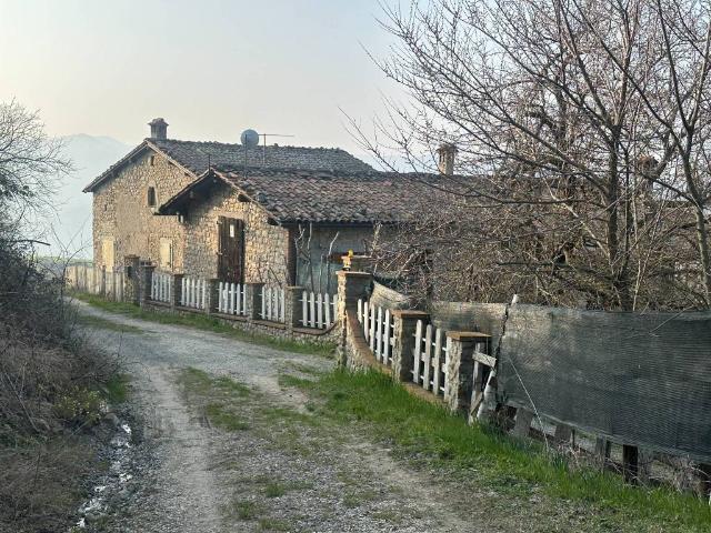 Rustico in vendita a Unione dell'Appennino Bolognese, Marzabotto