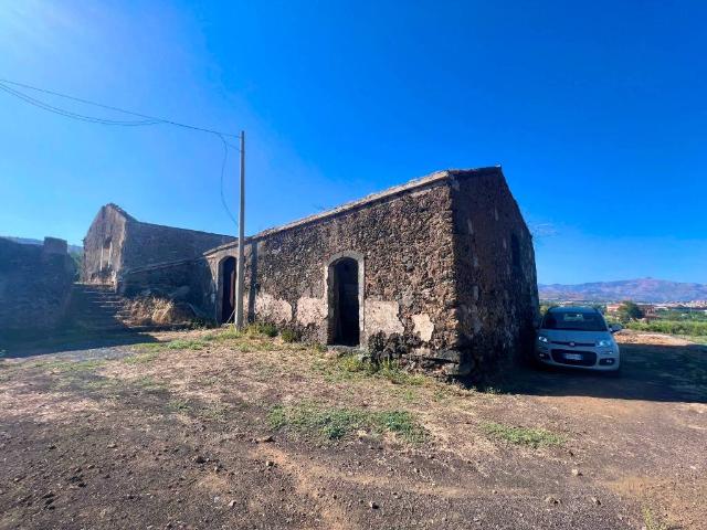 Rustico in vendita a Santa Venera, Mascali