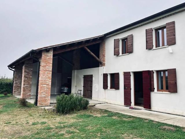 Rustico in vendita a Masi, Veneto