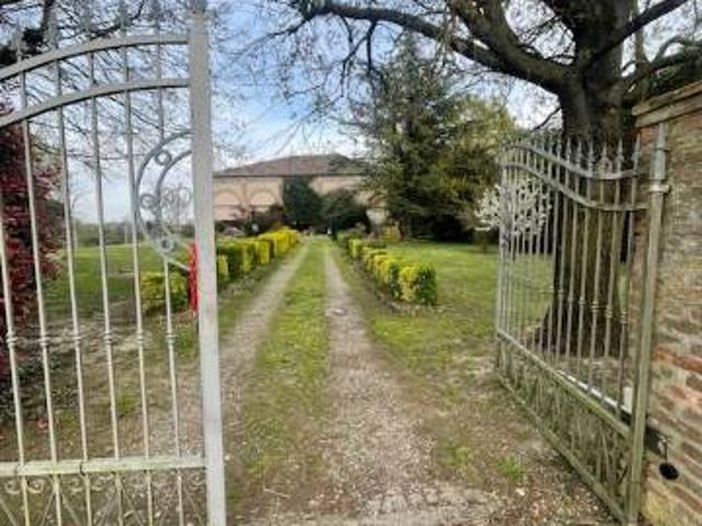 Rustico in vendita a Masi Torello, Reggio Emilia