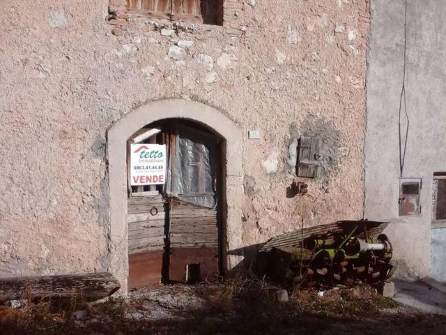 Rustico in vendita a Massa D'albe, Abruzzo