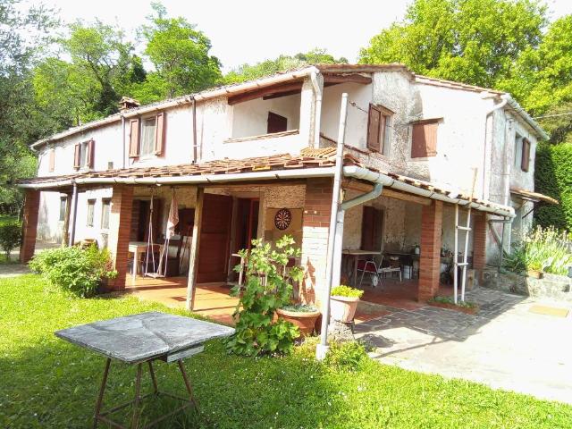 Rustico in vendita a Massa e Cozzile, Massa E Cozzile