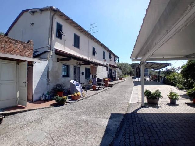 Rustico in vendita a Massa e Cozzile, Massa E Cozzile