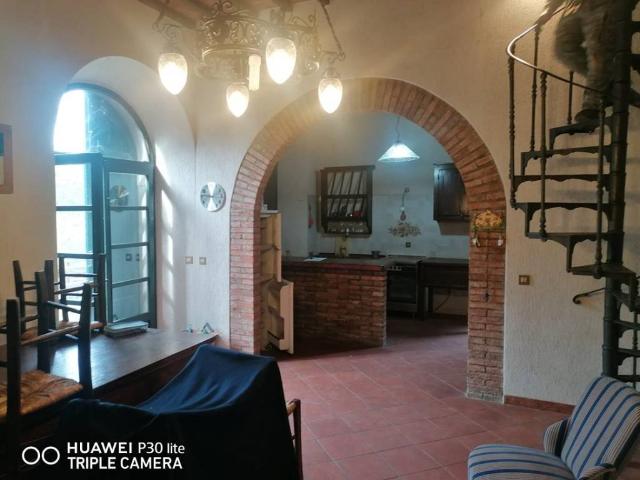 Rustico in vendita a Massa Marittima, Toscana