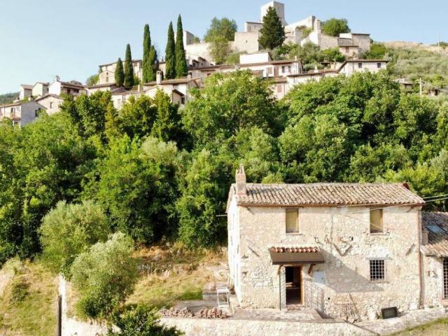 Rustico in vendita a Colpetrazzo, Umbria