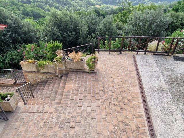 Rustico in vendita a Izzalini, Umbria