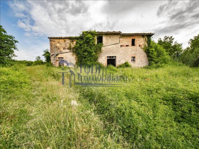 Rustico in vendita a Colpetrazzo, Umbria