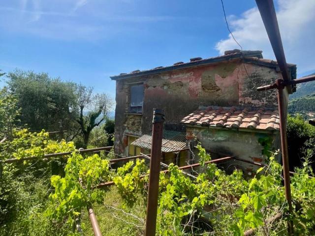 Rustico in vendita a San Carlo, Marina Di Massa