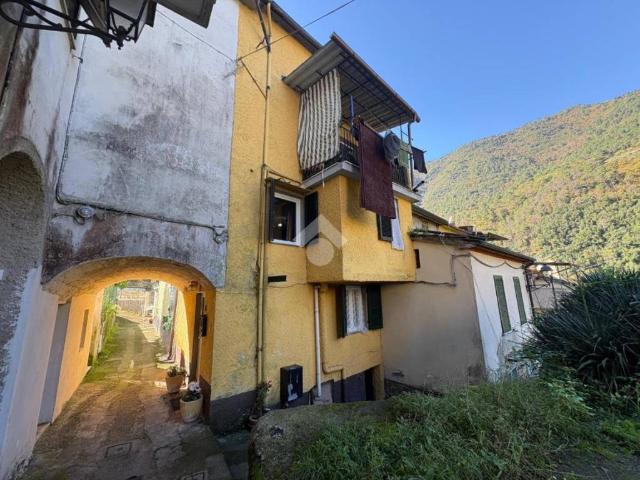 Rustico in vendita a Marina Di Massa, Toscana