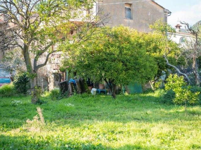 Rustico in vendita a Castagnola, Marina Di Massa