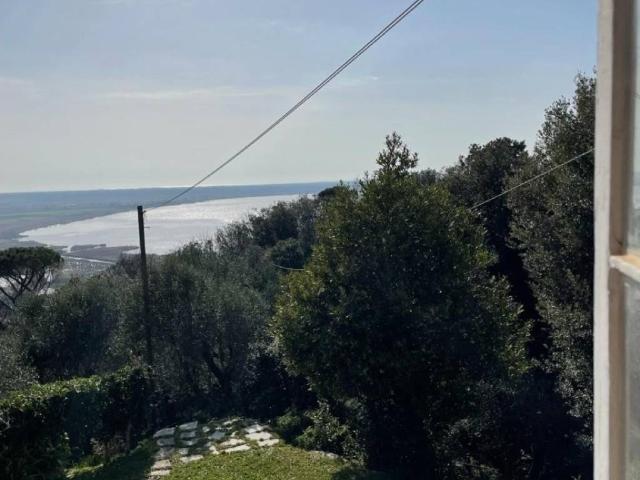 Rustico in vendita a Massarosa, Toscana