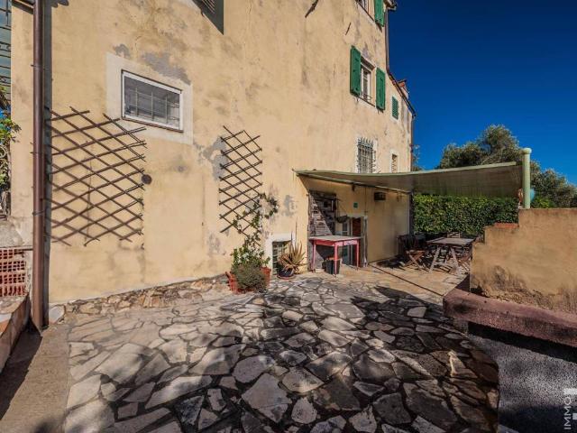 Rustico in vendita a Massarosa, Toscana
