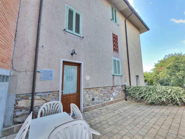 Rustico in vendita a Massarosa, Toscana