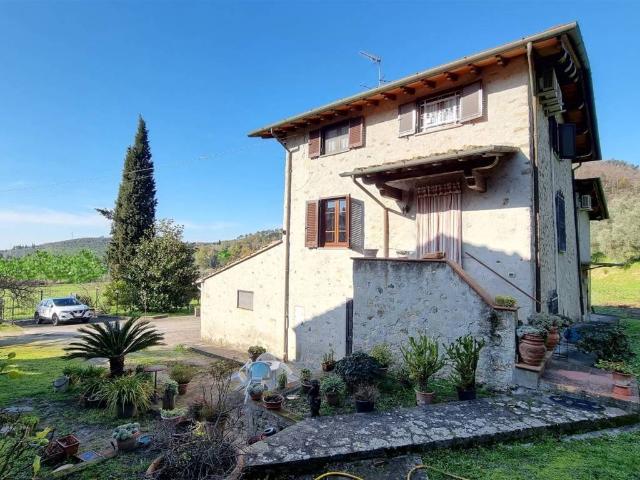 Rustico in vendita a Massarosa, Toscana