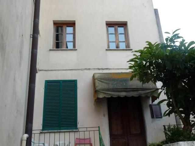 Rustico in vendita a Massarosa, Toscana