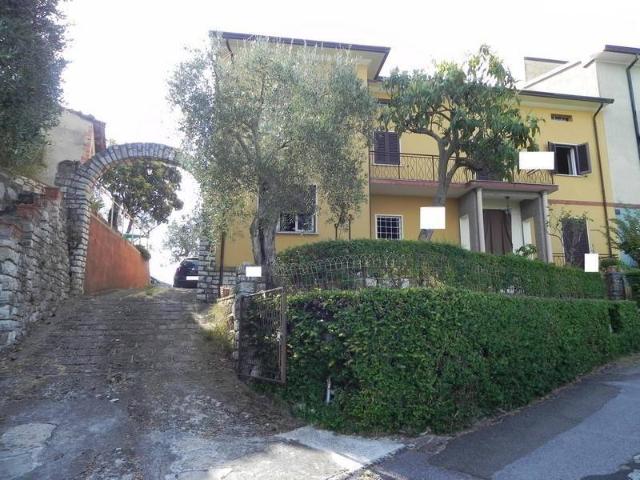 Rustico in vendita a Massarosa, Toscana