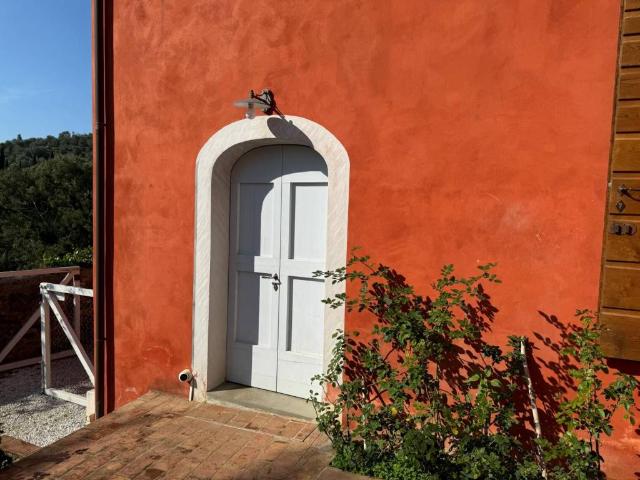 Rustico in vendita a Massarosa, Toscana