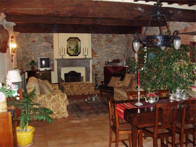 Rustico in vendita a Panicale, Massarosa