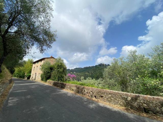 Rustico in vendita a Massarosa, Toscana