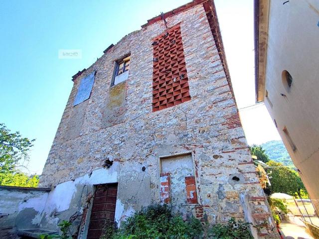Rustico in vendita a Massarosa, Toscana
