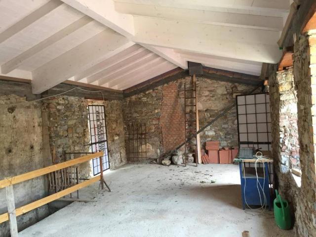 Rustico in vendita a Massarosa, Toscana