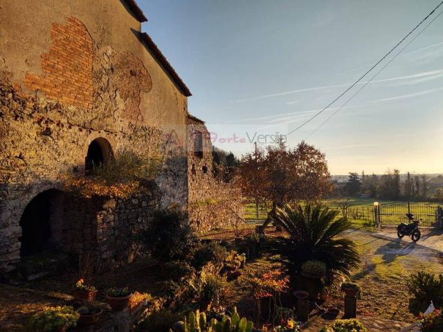 Rustico in vendita a Massarosa, Toscana