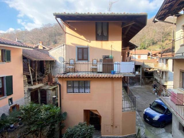 Rustico in vendita a Monte, Massino Visconti