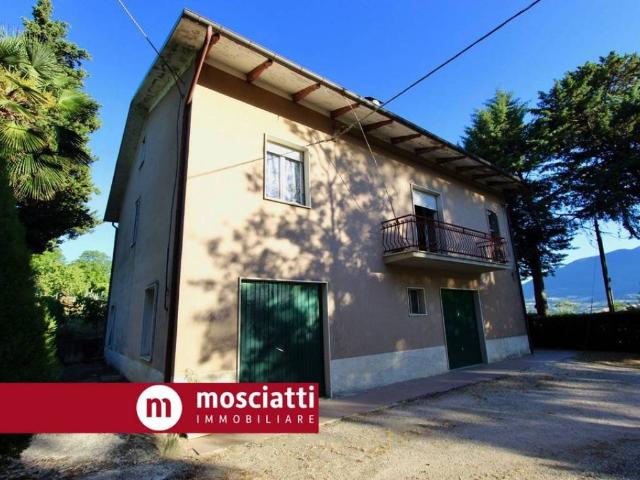 Rustico in vendita a Marche, Macerata