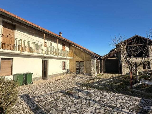 Rustico in vendita a Mede, Lombardia
