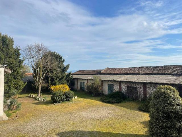 Rustico in vendita a Mede, Lombardia
