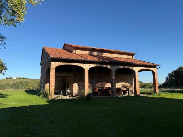 Rustico in vendita a Medesano