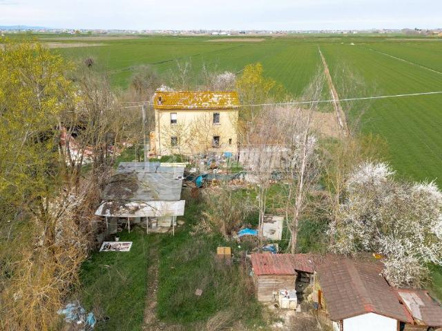 Rustico in vendita a Nuovo Circondario Imolese, Medicina