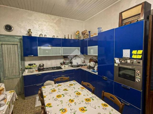 Rustico in vendita a Medole, Lombardia