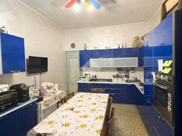 Rustico in vendita a Medole, Lombardia