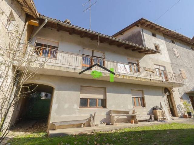 Rustico in vendita a Meduno, Friuli-Venezia Giulia